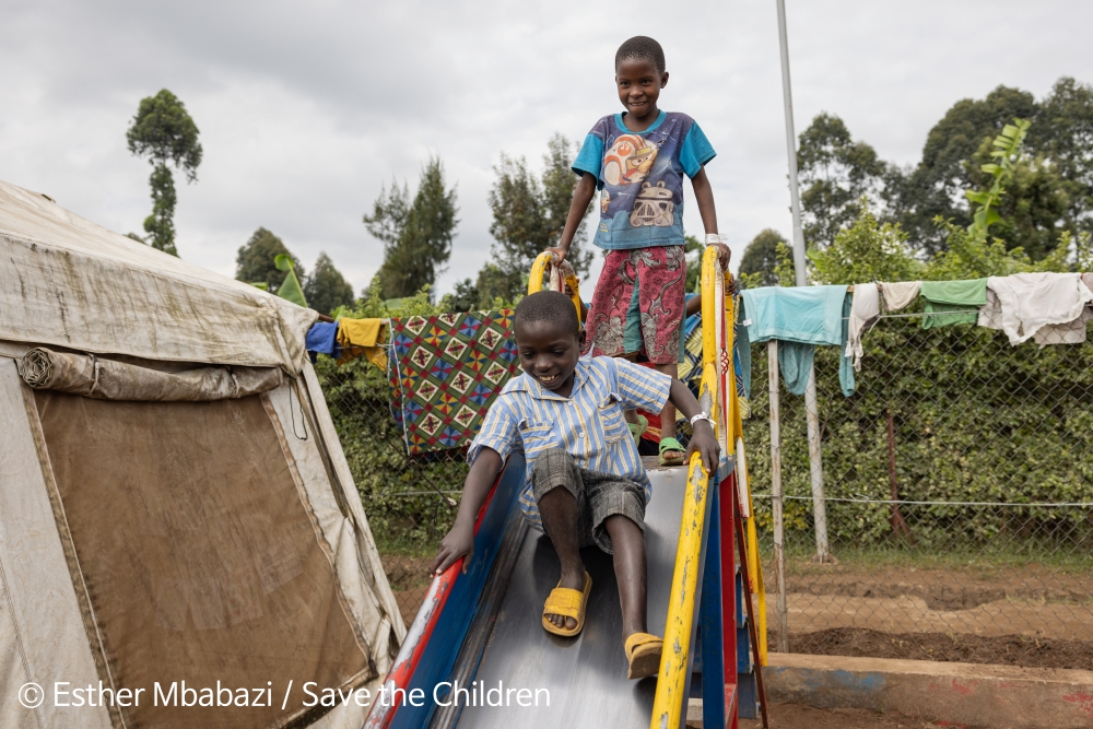 사이먼 아동 사진